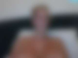 malibumelons's Live Sex Cam Show