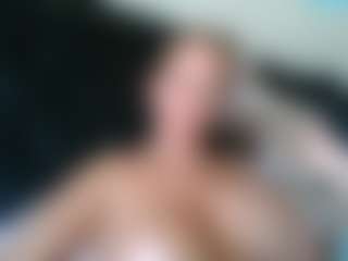 malibumelons's Live Sex Cam Show