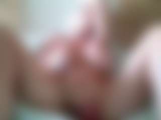 malibumelons's Live Sex Cam Show