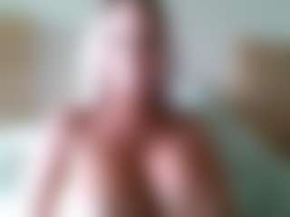 malibumelons's Live Sex Cam Show