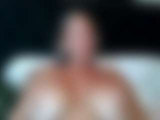 malibumelons's Live Sex Cam Show