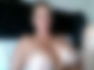 malibumelons's Live Sex Cam Show