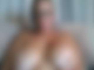 malibumelons's Live Sex Cam Show