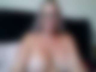 malibumelons's Live Sex Cam Show