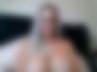malibumelons's Live Sex Cam Show