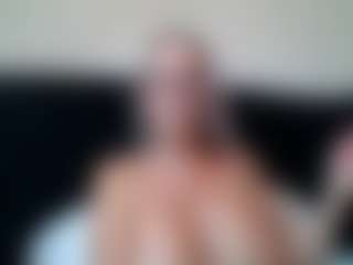 malibumelons's Live Sex Cam Show