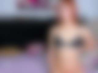 Live cam show with Delphinebella - Petite on 1on1-livenow | colombia