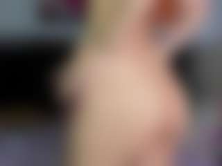 Delphinebella's Live Sex Cam Show