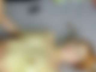 Live cam show with Delphinebella - Green Eyes on 1on1-livenow