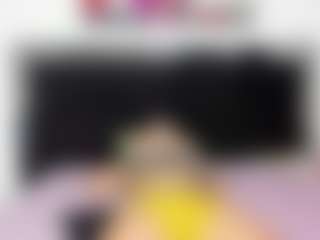 Live cam show with Delphinebella - Amateur on Gym Cam Girls