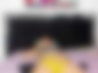 Live cam show with Delphinebella - Blonde Hair on Hubzter Live
