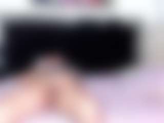 Delphinebella's Live Sex Cam Show