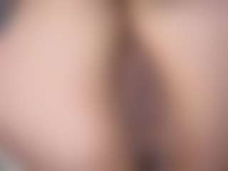 Live cam show with Julieta-messy - Upskirt on Camsoda