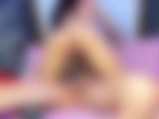 Live cam show with KimberlyHoward - White on Dolls Live | colombia