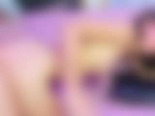 Live cam show with KimberlyHoward - Skinny on Camsoda