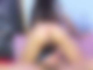 Live cam show with KimberlyHoward - Brown Eyes on Camsoda