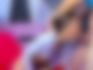 Live cam show with KimberlyHoward - Threesome on Camsoda