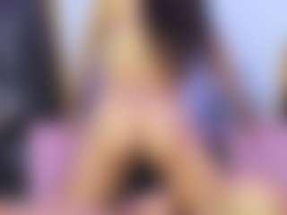 Live cam show with KimberlyHoward - Brown Eyes on Camsoda