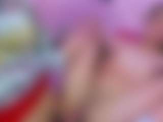 Live cam show with KimberlyHoward - Strip on AdultVida.com