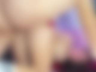 Live cam show with KimberlyHoward - Brown Eyes on hrnylive.com