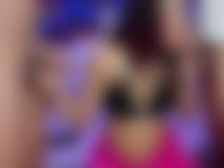 Live cam show with RiverThomas - Skinny Ebony on Chatstar