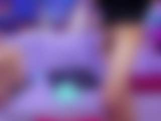 Live cam show with RiverThomas - Strip on Camsoda