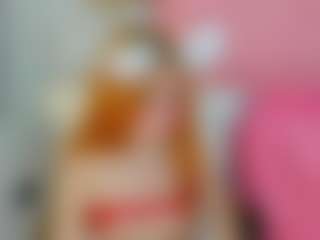 Live cam show with SelenaMiel - Flashing on Gym Cam Girls
