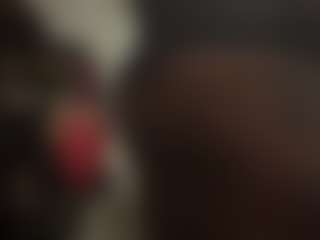 thickness2sweet MILF webcam performer live streaming