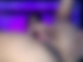 Live cam show with AlaiaKattz - Master on Camsoda