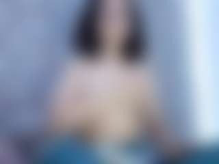 Live cam show with Ria - Tiny Tits on AdultVida.com