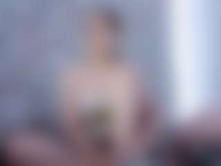 Live cam show with Ria - Teasing on StripNow