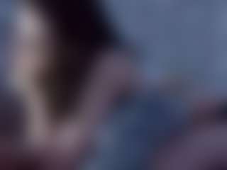 Live cam show with Ria - Camel Toe on Cam Slut