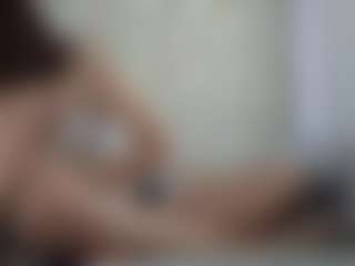 Live cam show with Ria - Average on fapnchat