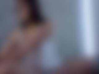 Live cam show with Ria - Average on Fling VIP Chat