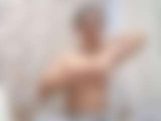 Live cam show with Ria - Shaved on makecum.org
