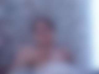 Live cam show with Ria - Facial Piercings on Camming Site