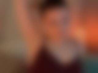 Live cam show with DellaBerliner - College on Camsoda