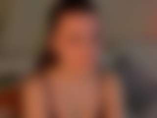 Live cam show with DellaBerliner - Joi on iamadamtest123.com