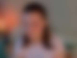 Live cam show with DellaBerliner - Dance on milfzrlive.com