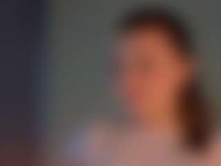 Live cam show with DellaBerliner - Dance on Camsoda