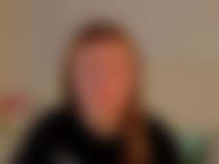 Live cam show with DellaBerliner - Blue Eyes on crypto-cams
