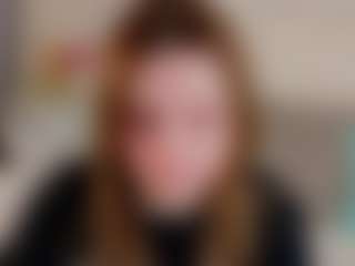 Live cam show with DellaBerliner - Blonde Hair College on Soda Cam