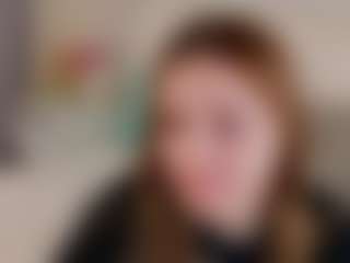 Live cam show with DellaBerliner - College on Fit Hotties