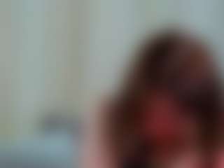 Live cam show with DellaBerliner - Striptease Teen (18+) on CamSextacy