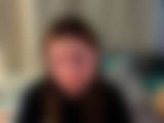 Live cam show with DellaBerliner - Spank on fuklive.com
