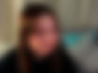 Live cam show with DellaBerliner - Blue Eyes on CamSextacy
