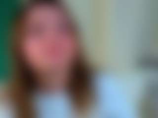 Live cam show with DellaBerliner - Teen (18+) on Hubzter Live