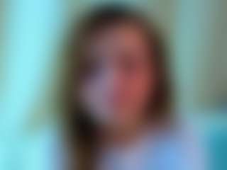 Live cam show with DellaBerliner - White Teen (18+) on livesuperchat.net | russian federation