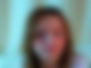 Live cam show with DellaBerliner - HD Teen (18+) on Hubzter Live