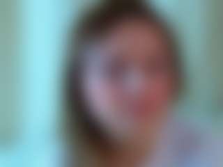 Live cam show with DellaBerliner - College Teen (18+) on SpankPalCams